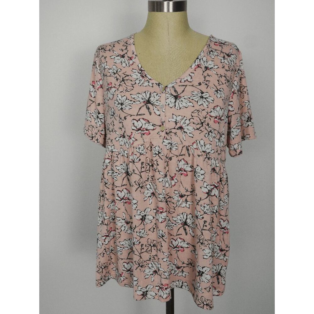 Suzanne Betro Women's Pink & White Floral V-neck Button-front Empire Waist Tunic